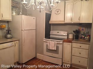 18 Union St APT 2, Windsor, VT 05089