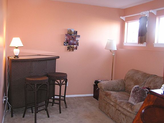 Look-Out Level Fam Rm