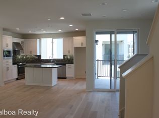 1629 Hampton Dr, Costa Mesa, CA 92627