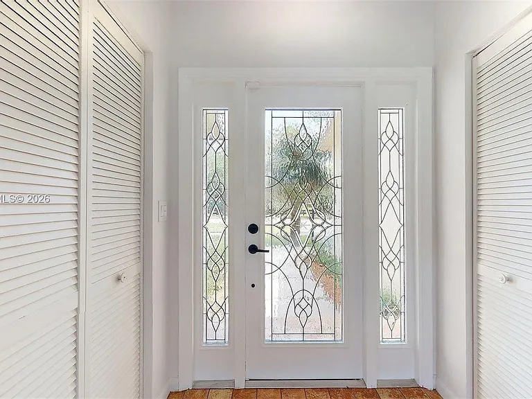 10251 SW 80th St — Photo 6