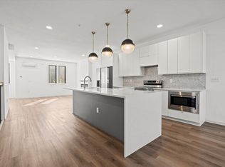 6105 Nieman Rd UNIT 4B, Shawnee, KS 66203