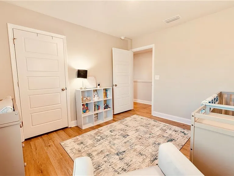 8120 Fairview Ct — Photo 10