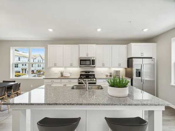 7672 Cruise Way, Inver Grove Heights, MN 55076