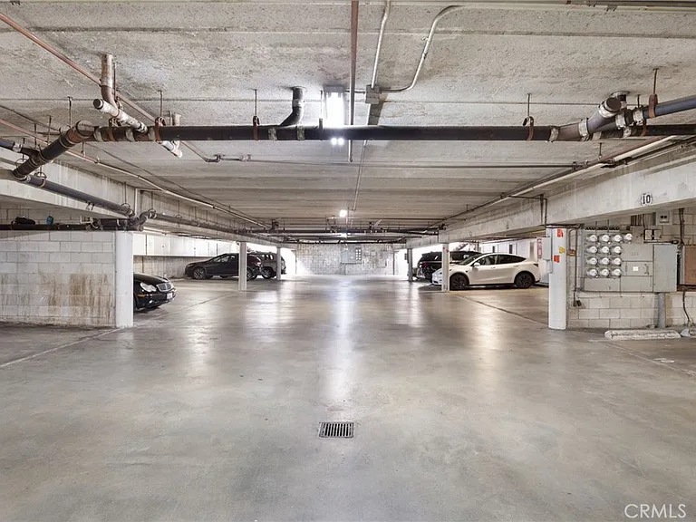 333 Riverdale Dr #16 — Photo 16