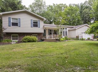 9185 76th St SE, Alto, MI 49302