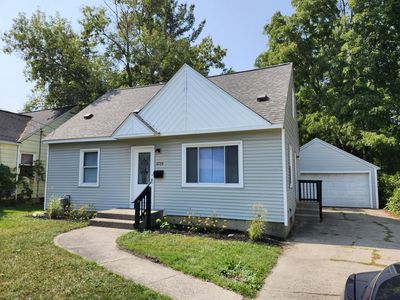 2719 Madison Ave SE, Grand Rapids, MI, 49507