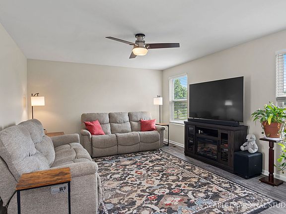 3rd image of 1001 Simms Ct