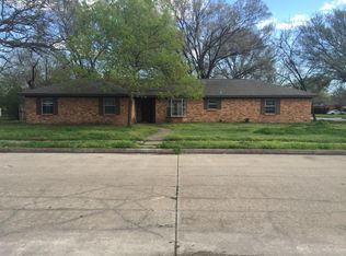 902 Downing St, Forney, TX 75126