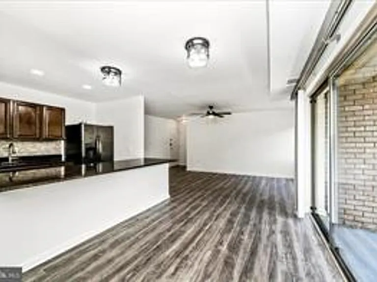 12202 Braxfield Ct #16/228 — Photo 14