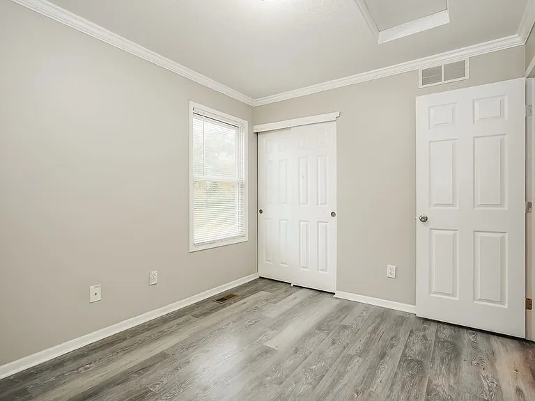 5525 Boucher Dr — Photo 16