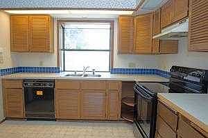 3721 Long Lake Dr SE Kitchen