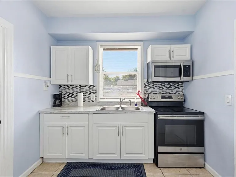 10107 N Aster Ave — Photo 15