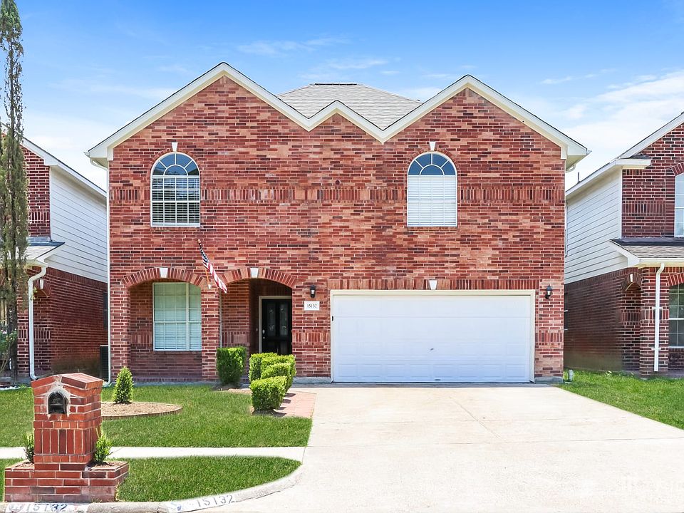 1st image of 15132 Grassington Dr