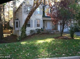 10517 Sideburn Ct, Fairfax, VA 22032