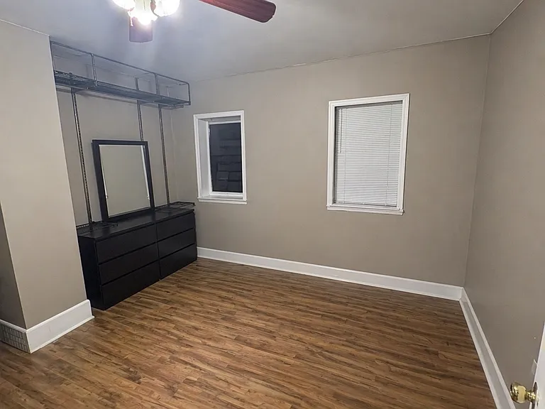 2705 E Ann St — Photo 15