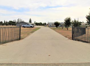 817 W Marinette Ave, Exeter, CA 93221