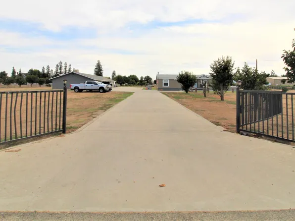 817 W Marinette Avenue, Exeter, CA 93221