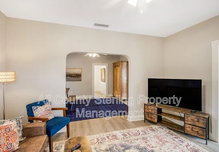 702 NW 2nd Ave — Photo 14