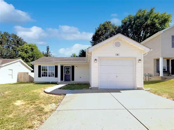 14 Silver Spur Dr, Winfield, MO 63389