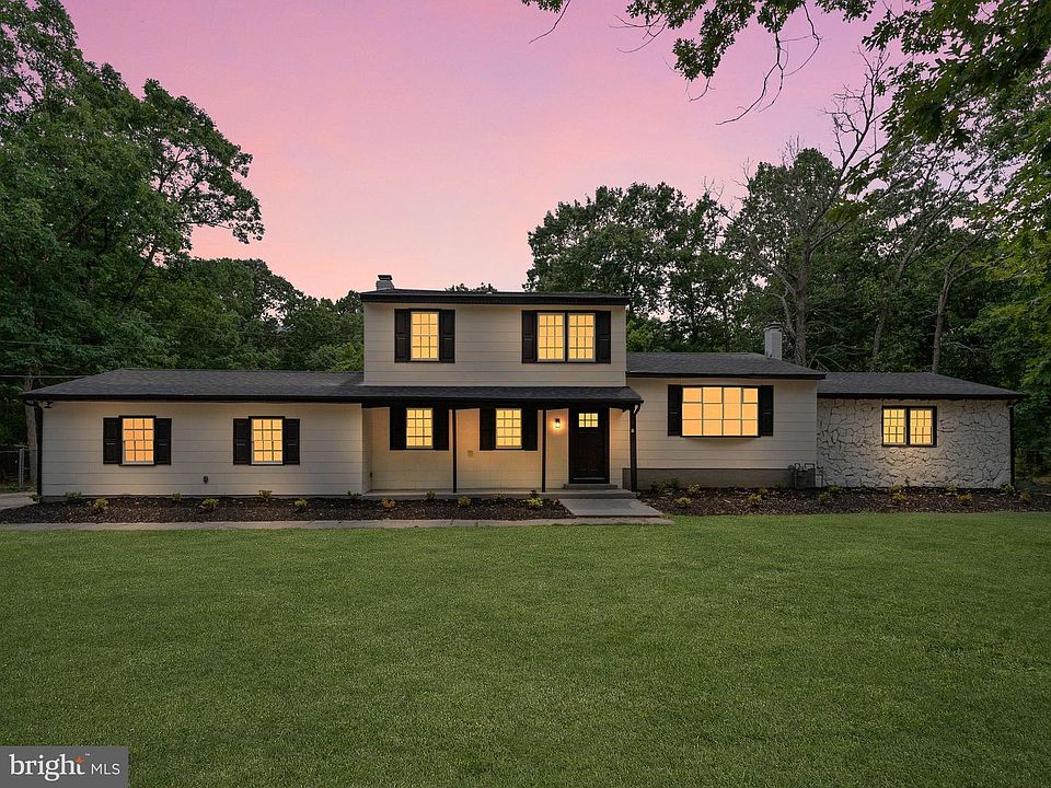 1st image of 223 Dogwood Ave