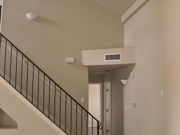 5th image of 425 Viale Lungo Ave