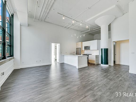 4th image of 4000 W Diversey Ave APT 442