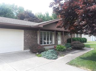 1965 Raintree Trl, Collinsville, IL 62234