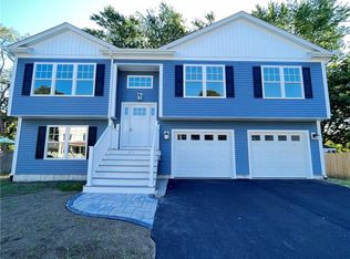 456 Pequot Ave, Warwick, RI 02889
