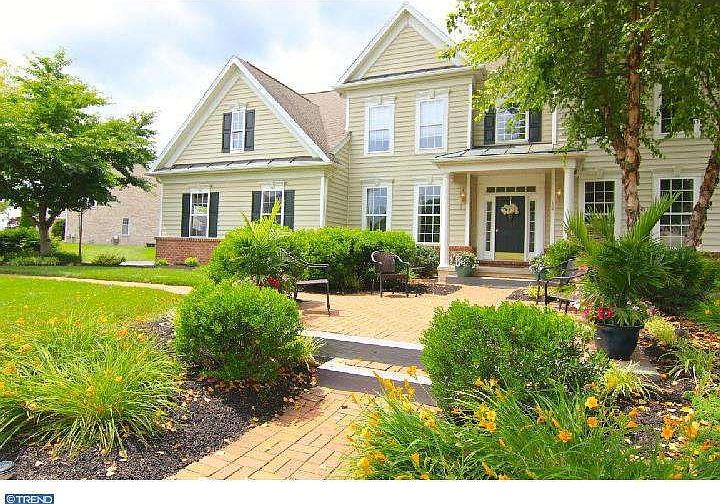 2nd image of 12 Hempstead Dr