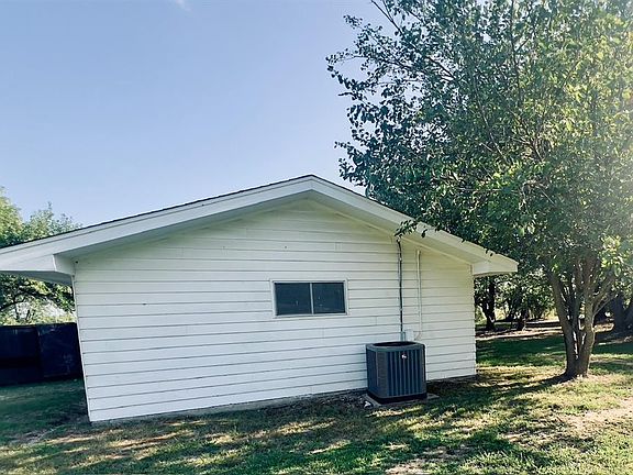 3rd image of 2719 Ideal St