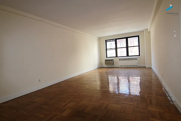 Rented by FirstService Realty (legacy) | media 34