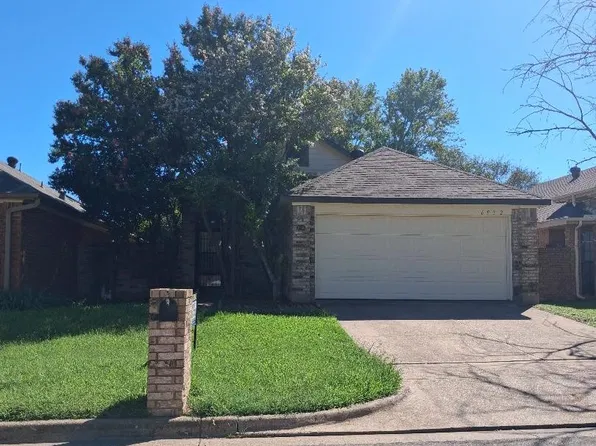 6932 Cheswick Dr, North Richland Hills, TX 76182