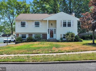 139 Round Hill Rd, Voorhees, NJ 08043