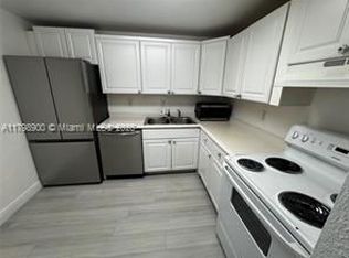 4900 NW 79th Ave, Miami, FL 33166