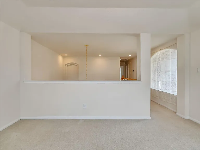 13315 Georgetown Dr — Photo 24