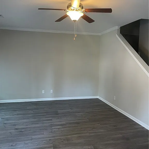 102 Reese Way — Photo 2