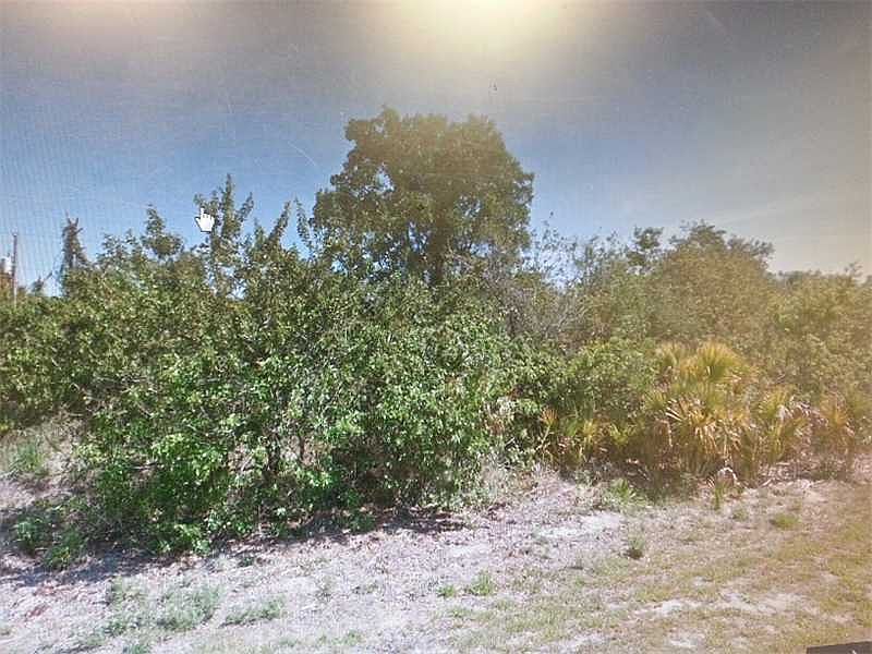 1st image of 921 SW Fable Ave