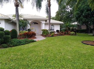8660 Woodbriar Dr, Sarasota, FL 34238