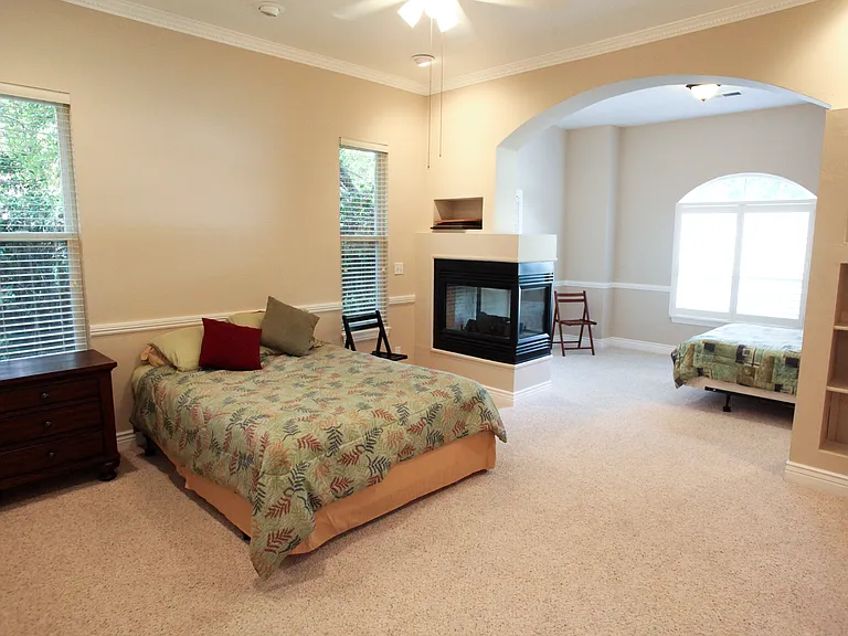 11601 Palm Ave — Photo 10