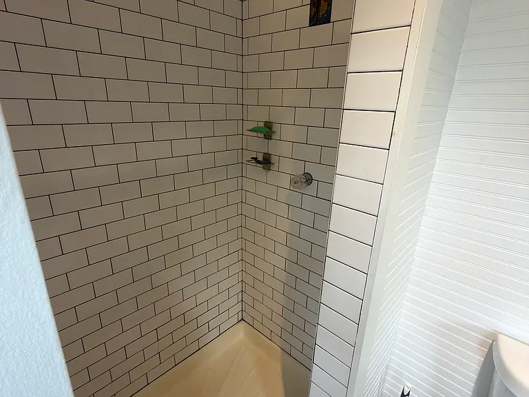 129 College St #4 — Photo 12