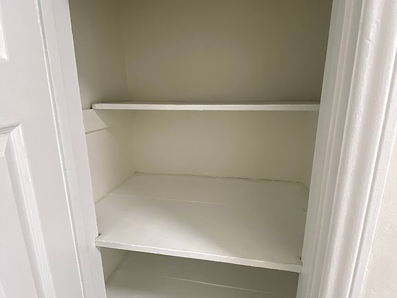 4th image of 810 1/2 Myrtle Ave