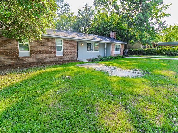 2nd image of 2709 Antler Dr N