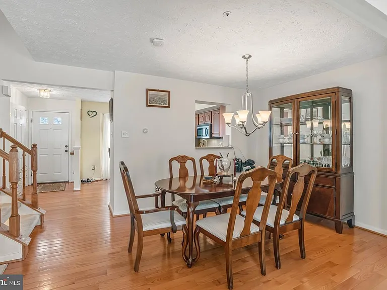 8016 Brightlight Pl — Photo 4