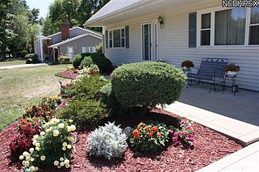 2nd image of 985 Ramsey Dr