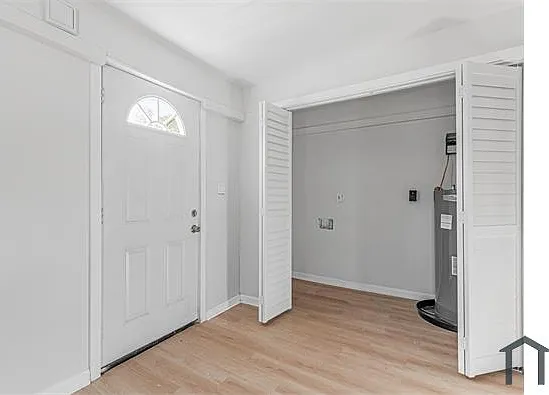 3 bed, 1072 sqft, $1,400 — Photo 3