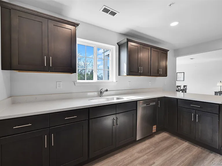 206 Golf Links Rd #232 — Photo 1