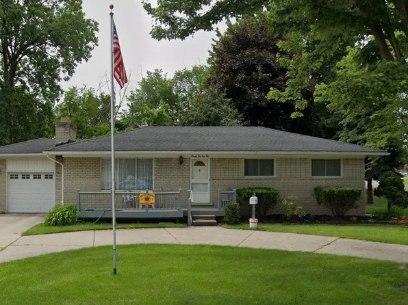 24110 Darwin St, Macomb, MI 48042