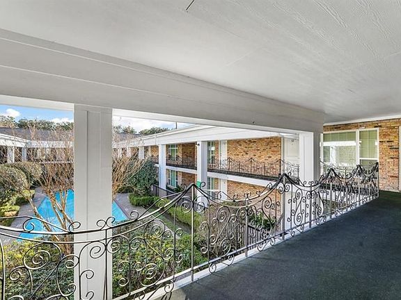2nd image of 5333 Richmond Ave #31