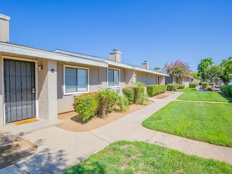 23905 Eucalyptus Ave — Photo 17