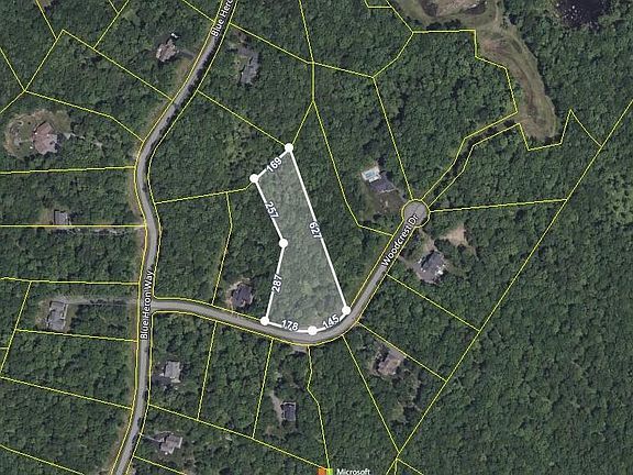 3rd image of 25 Woodcrest Dr